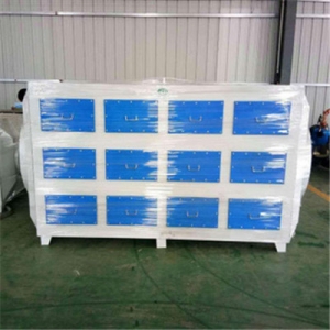 2萬(wàn)風(fēng)量活性炭吸附箱的價(jià)格及特點(diǎn)